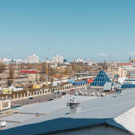 Апартаменты С Двумя Спальнями В Центре Города Odessa Exteriör bild